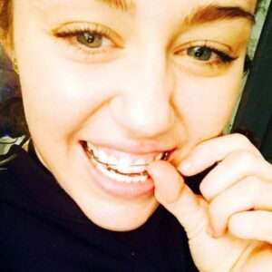 Miley-Cyrus-300x300